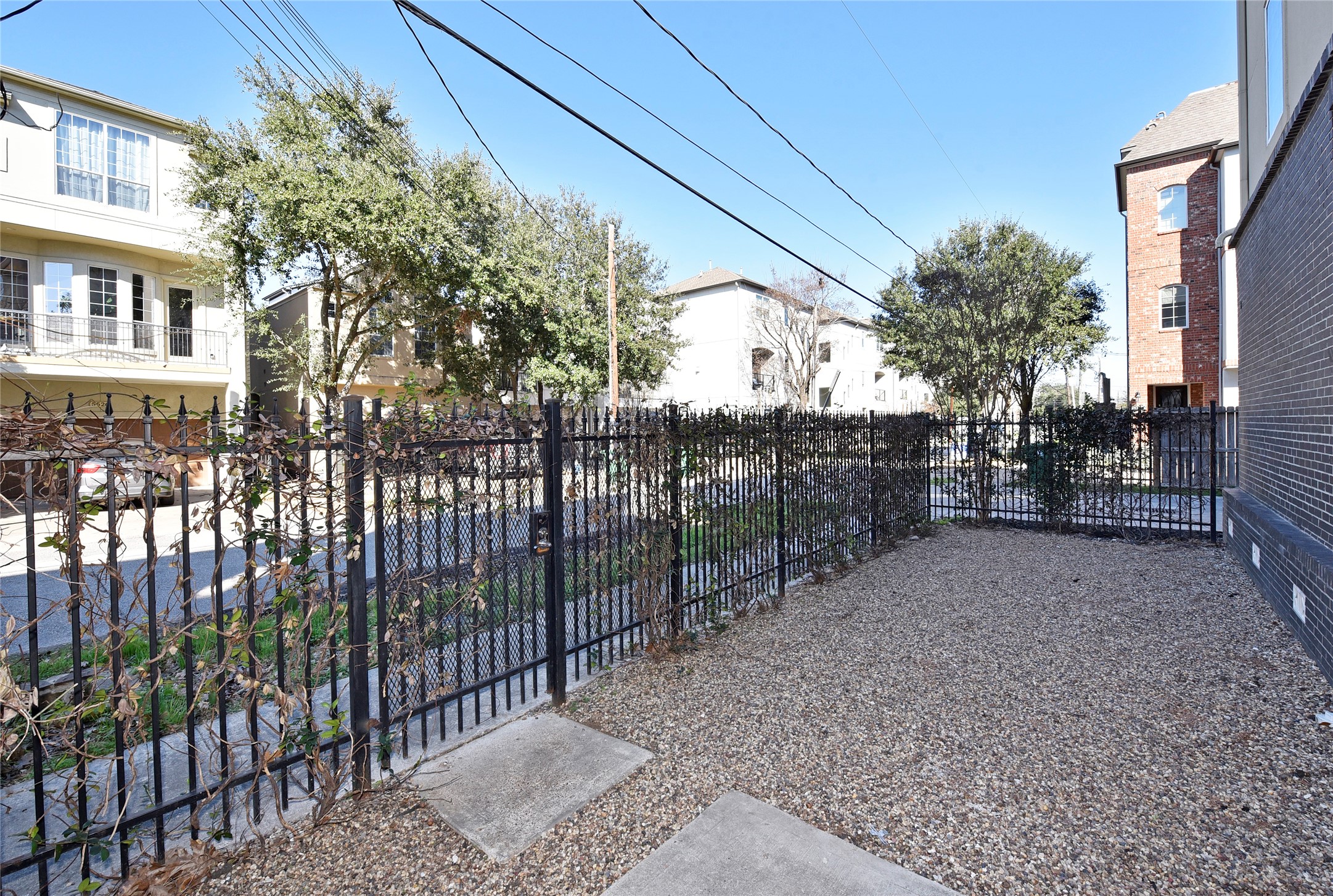 5525 Petty Street, Unit A Houston, TX 77007 - Photo 4 of 36