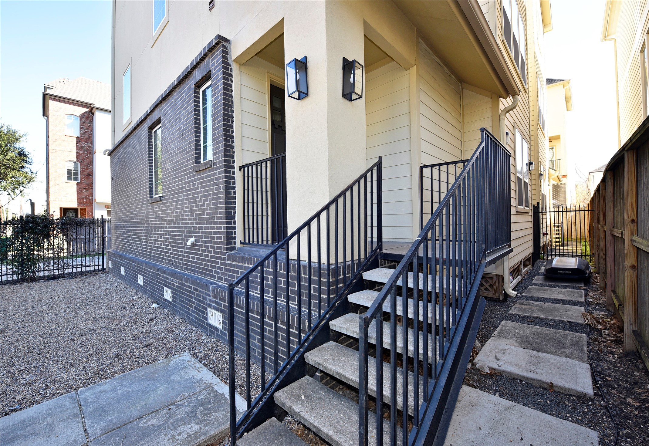 5525 Petty Street, Unit A Houston, TX 77007 - Photo 5 of 36