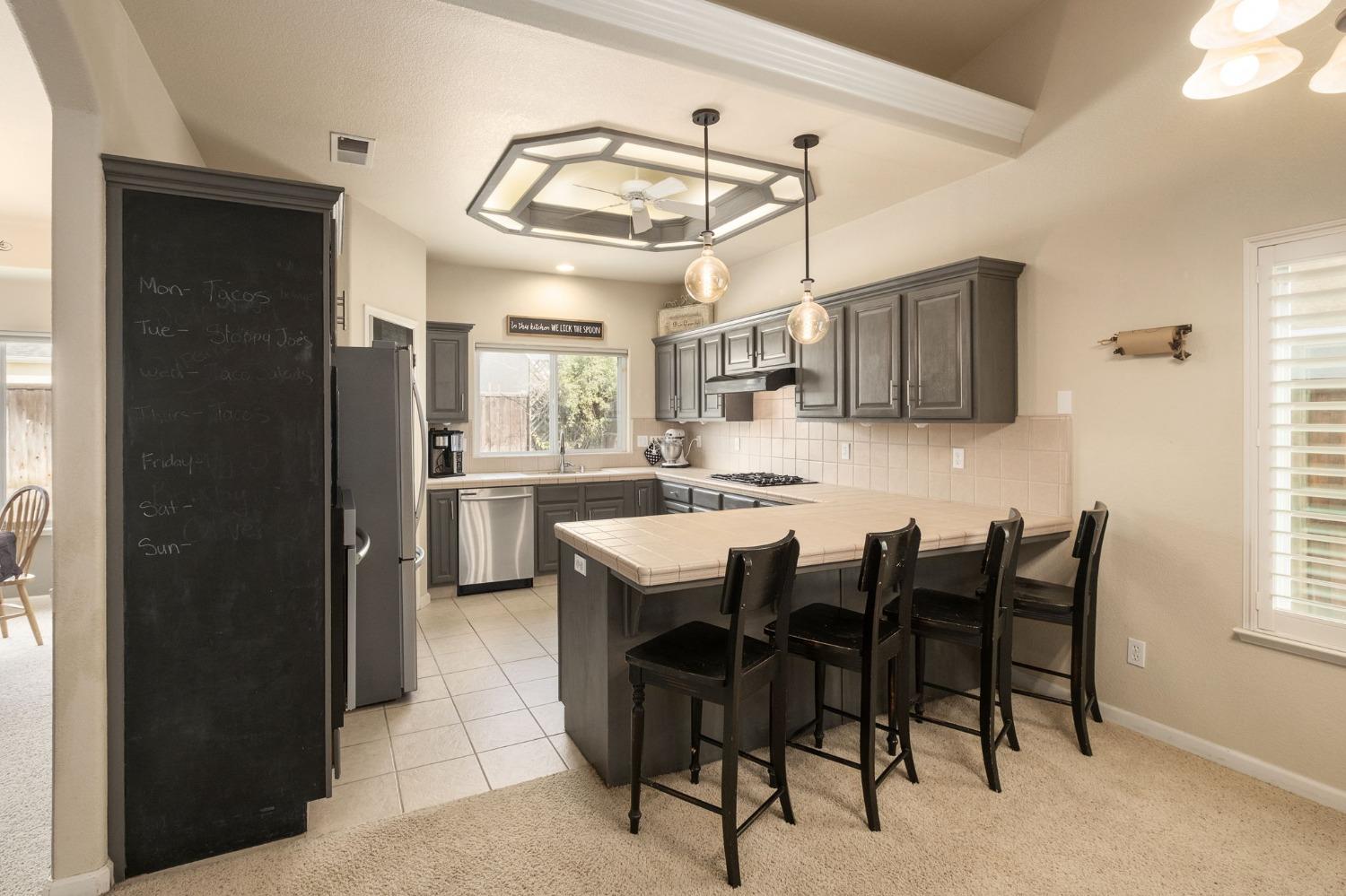 228 East Gibson Avenue Reedley, CA 93654 - Photo 13 of 29 Gallery Image 13