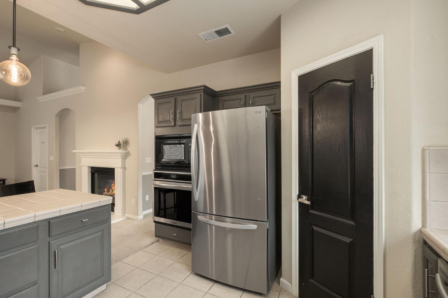 228 East Gibson Avenue Reedley, CA 93654 - Photo 16 of 29 Gallery Image 16