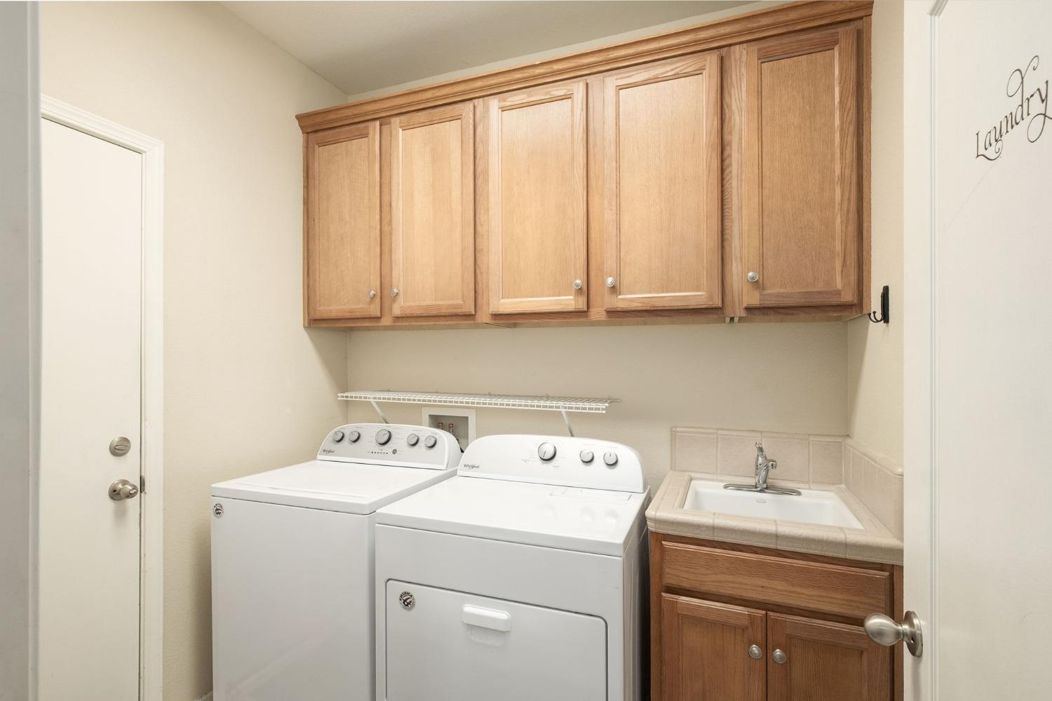 228 East Gibson Avenue Reedley, CA 93654 - Photo 25 of 29 Gallery Image 25