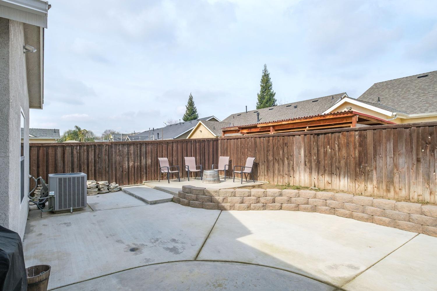 228 East Gibson Avenue Reedley, CA 93654 - Photo 27 of 29 Gallery Image 27