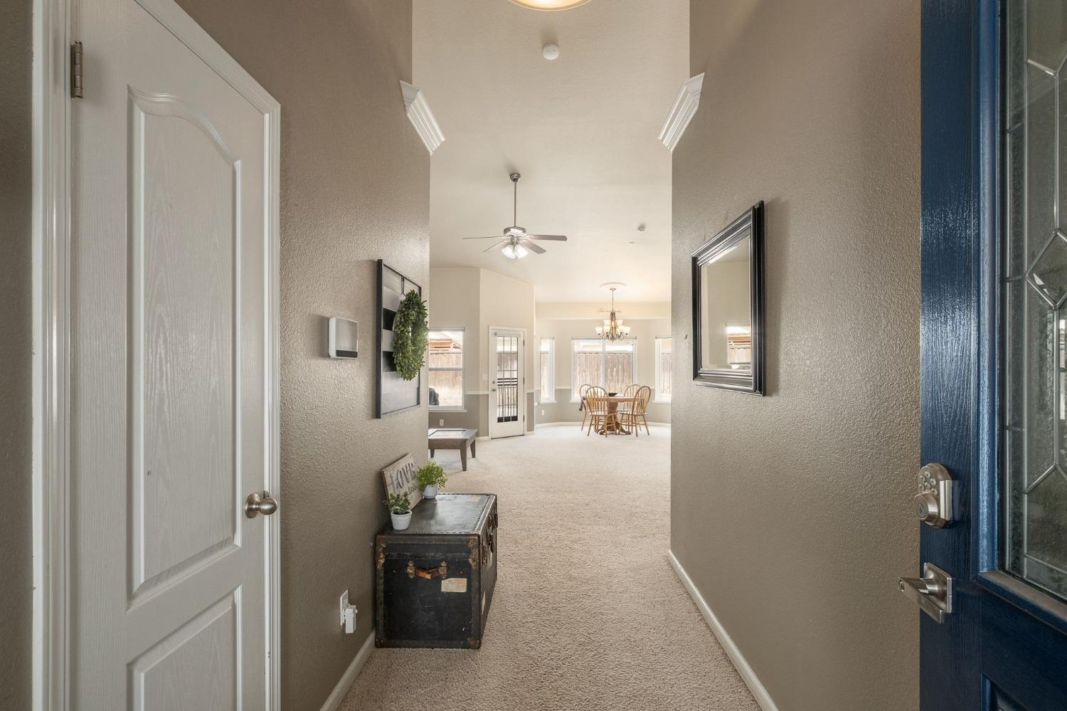 228 East Gibson Avenue Reedley, CA 93654 - Photo 5 of 29 Gallery Image 5