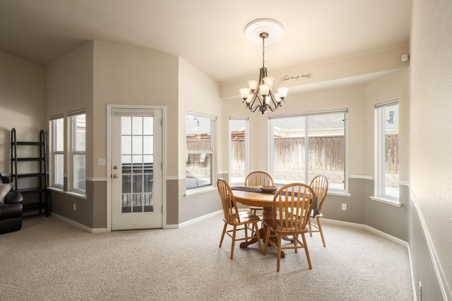 228 East Gibson Avenue Reedley, CA 93654 - Photo 8 of 29 Gallery Image 8