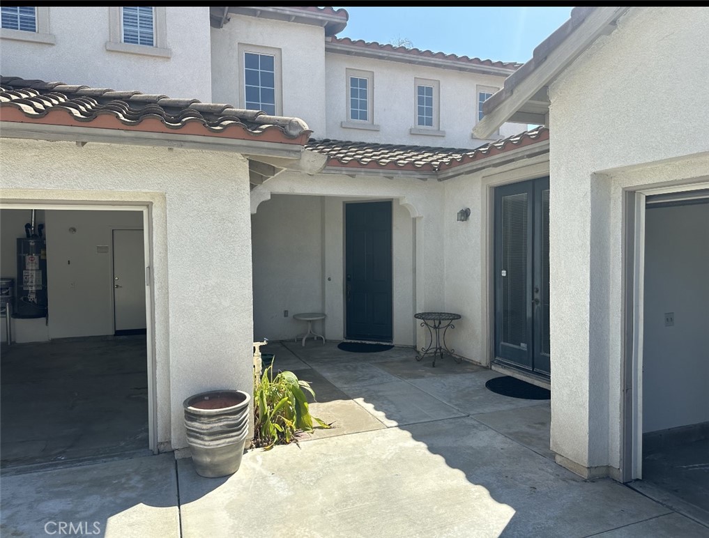 11306 Trailstone Court Riverside, CA 92505 - Photo 2 of 47 Front Courtyard
