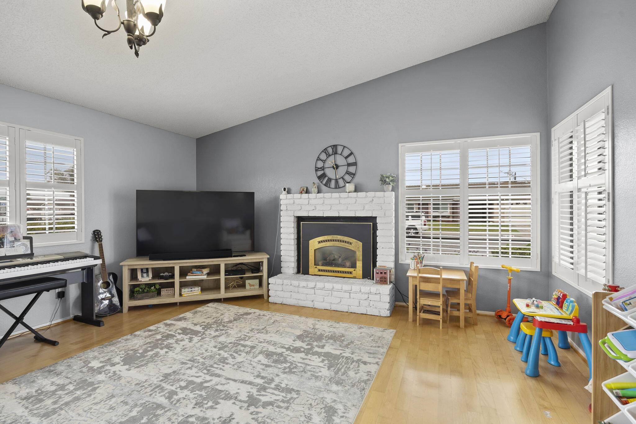 600 Coleman Drive Lompoc, CA 93436 - Photo 3 of 23 7-web-or-mls-Upmarketmedia_600Col-12