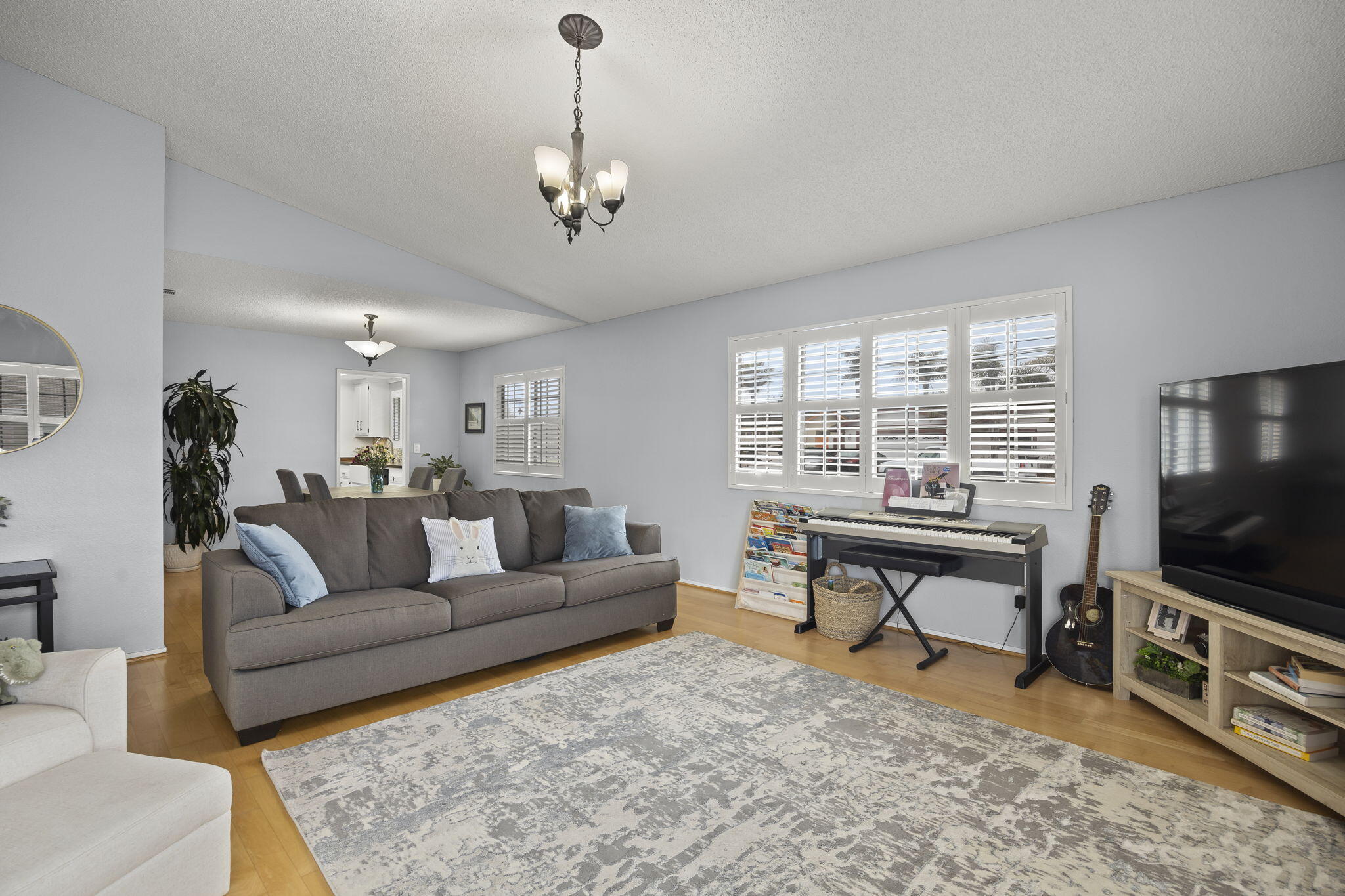 600 Coleman Drive Lompoc, CA 93436 - Photo 4 of 23 8-web-or-mls-Upmarketmedia_600Col-18