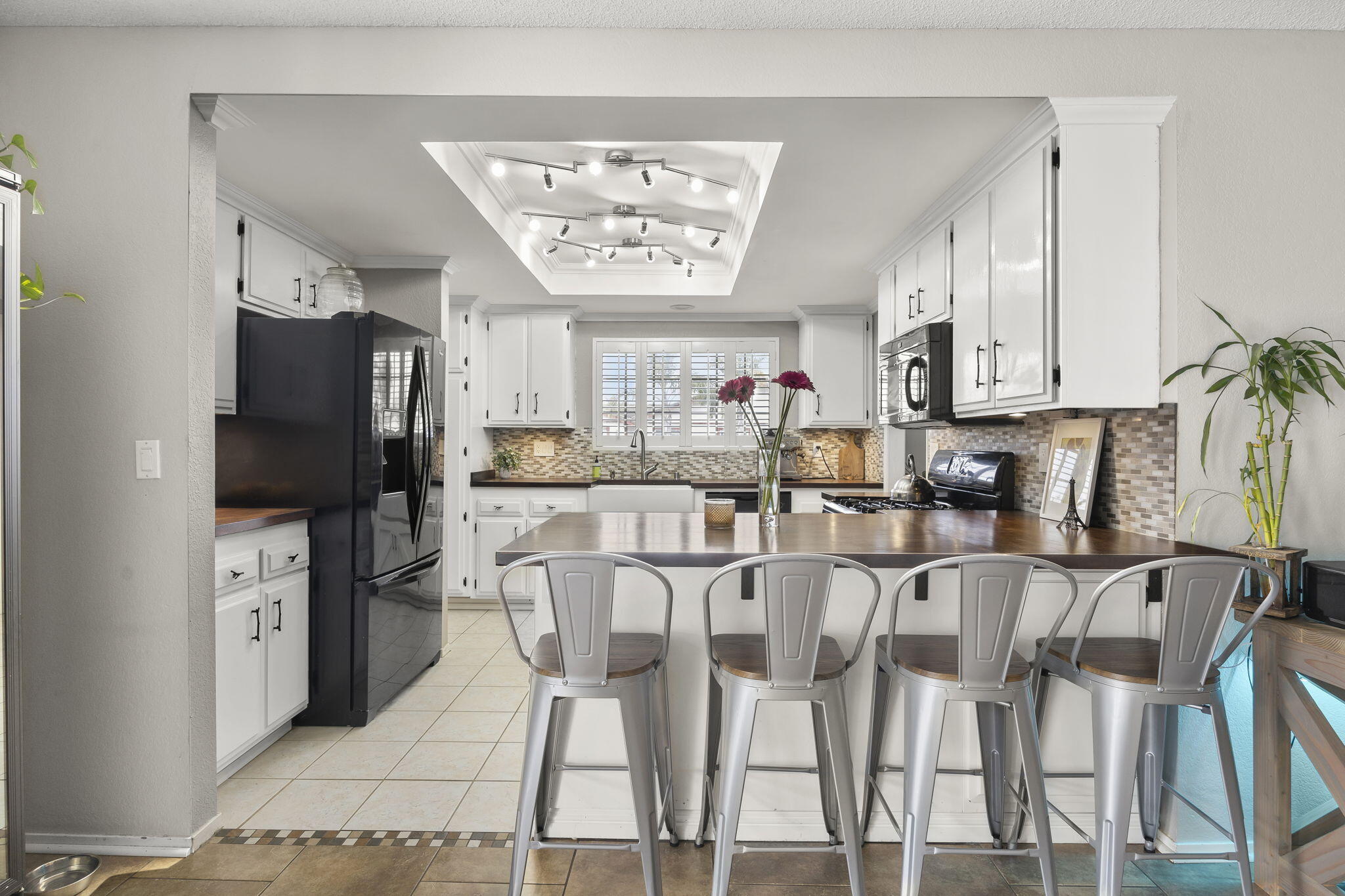 600 Coleman Drive Lompoc, CA 93436 - Photo 7 of 23 13-web-or-mls-Upmarketmedia_600Col-36