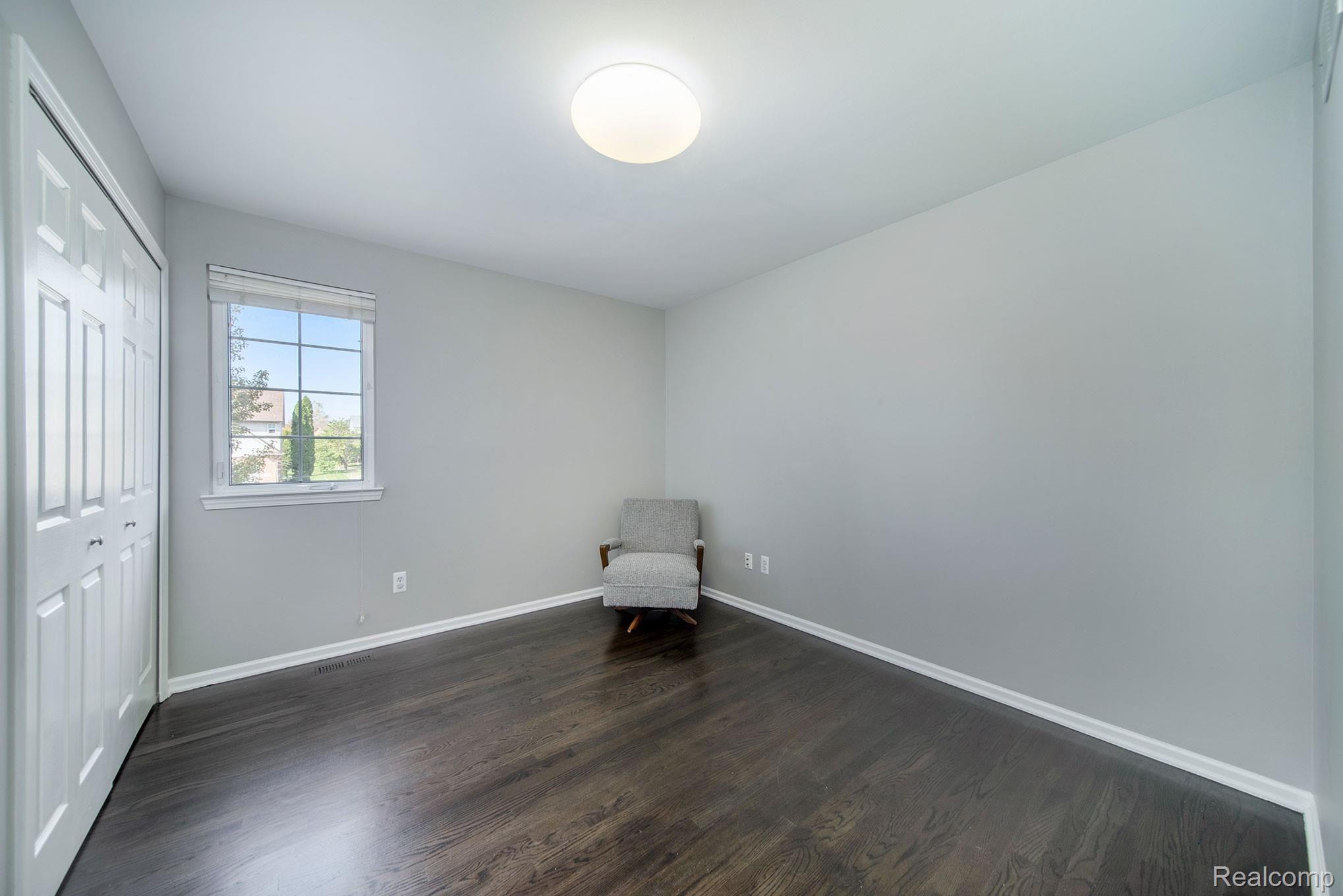 2745 Long Meadow Lane Rochester, MI 48307 - Photo 23 of 38 23.jpg
