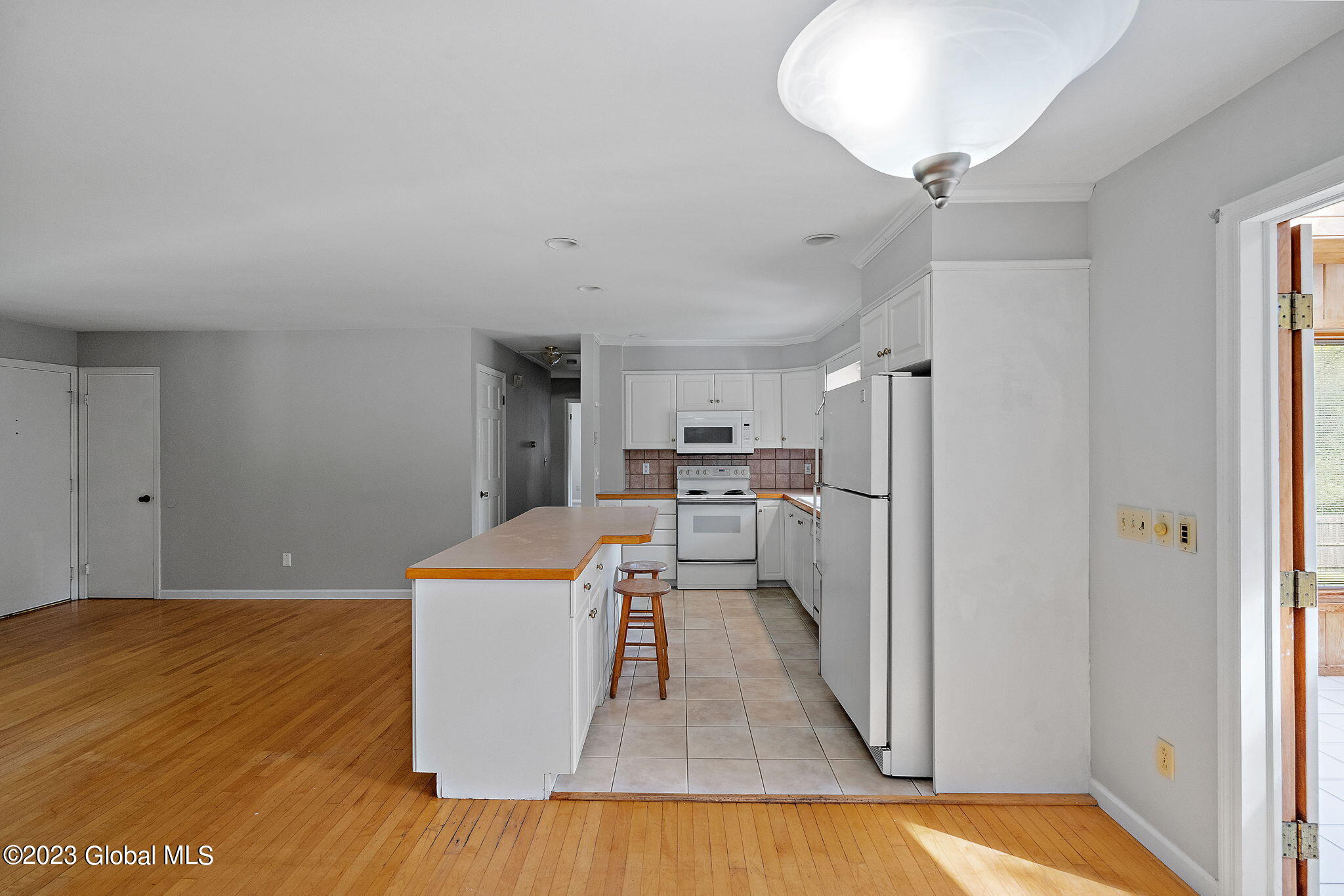 55 Lisha Kill Road Colonie, NY 12205 - Photo 13 of 67 16-web-or-mls-55-lisha-kill-rd