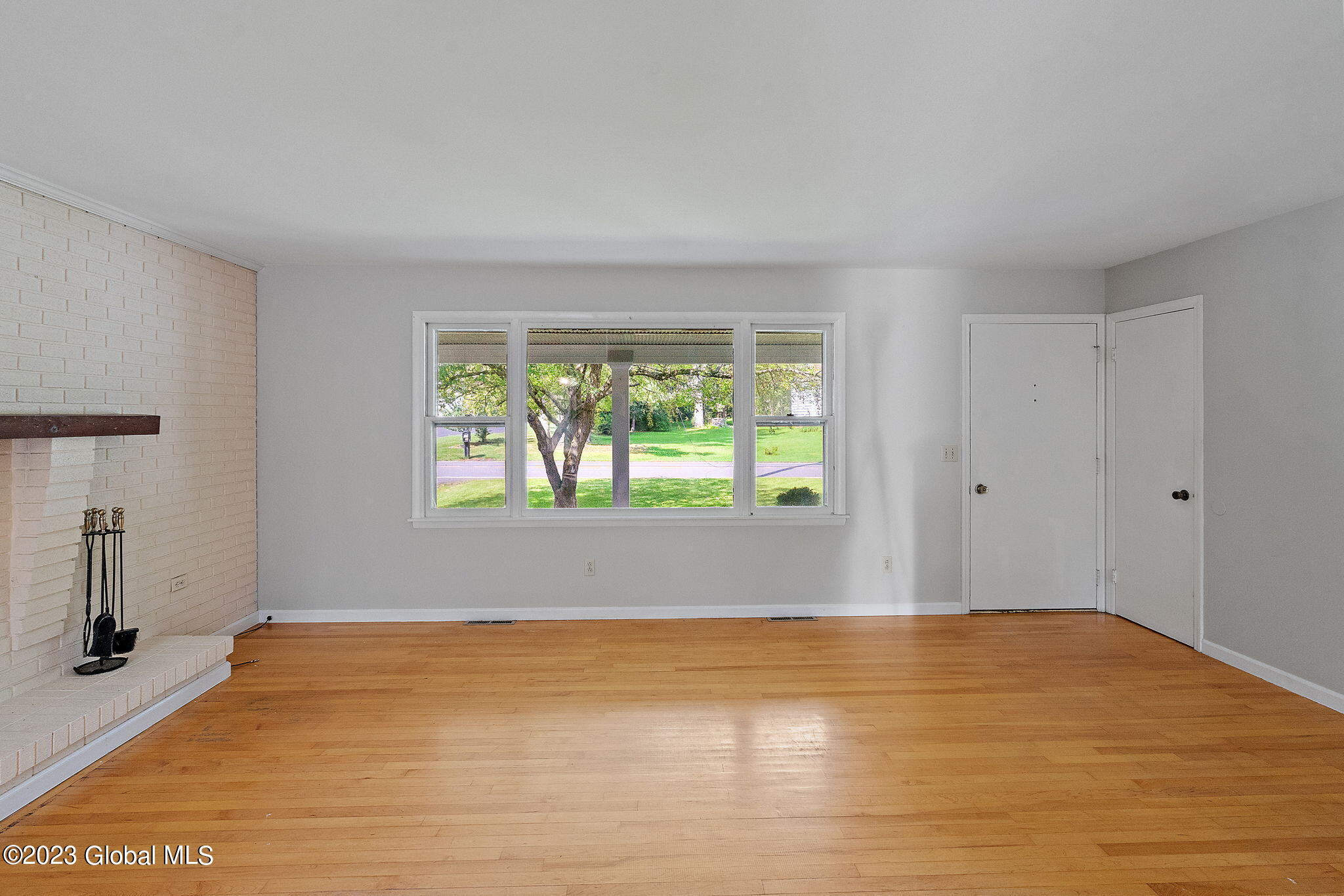 55 Lisha Kill Road Colonie, NY 12205 - Photo 5 of 67 8-web-or-mls-55-lisha-kill-rd
