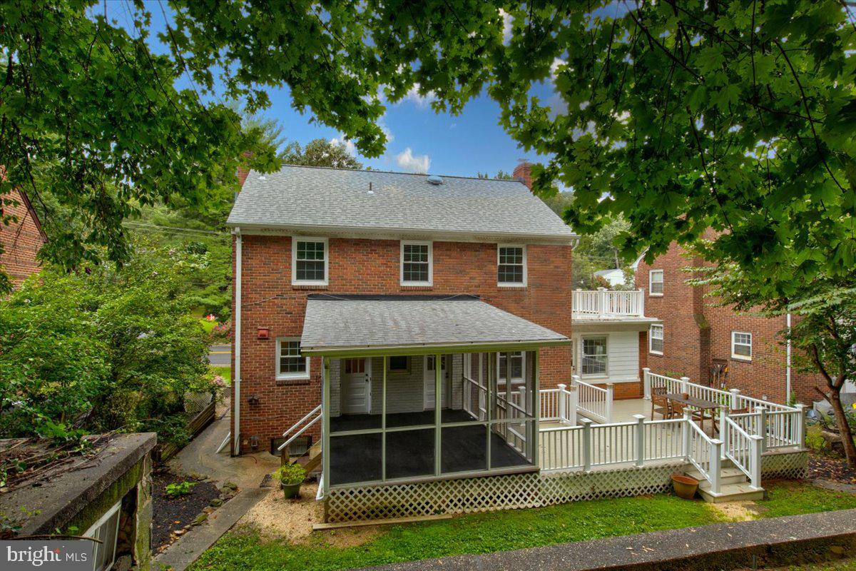 3301 Russell Road Alexandria, VA 22305 - Photo 45 of 48