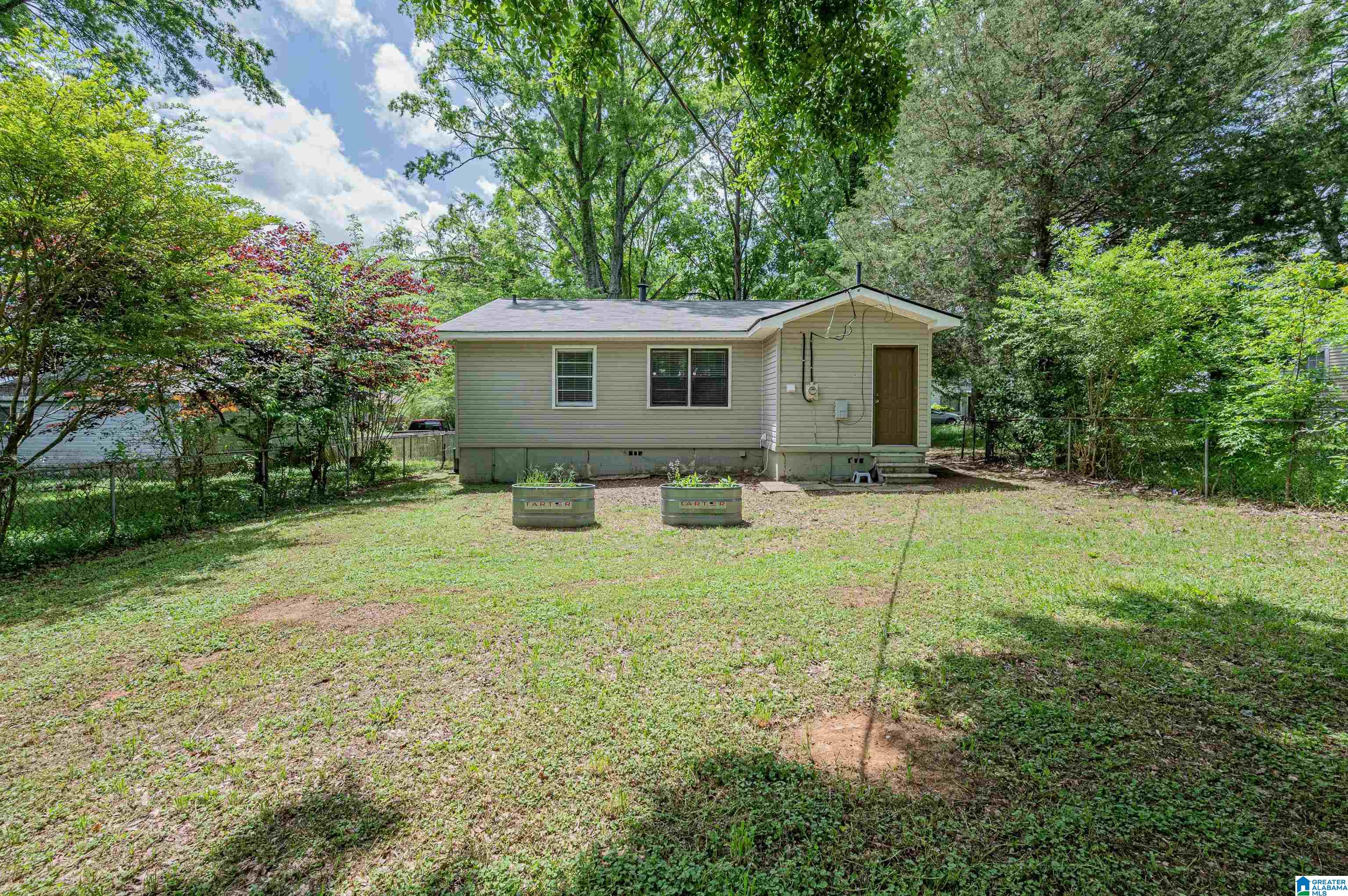 112 Hart Avenue Bessemer, AL 35023 - Photo 31 of 36