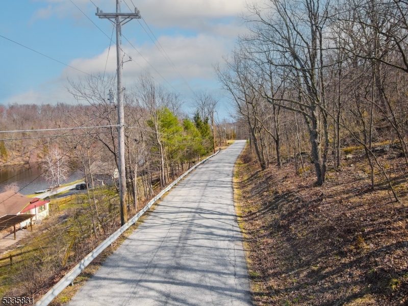 56 Beaver Run Road Wantage, NJ 07461 - Photo 4 of 7