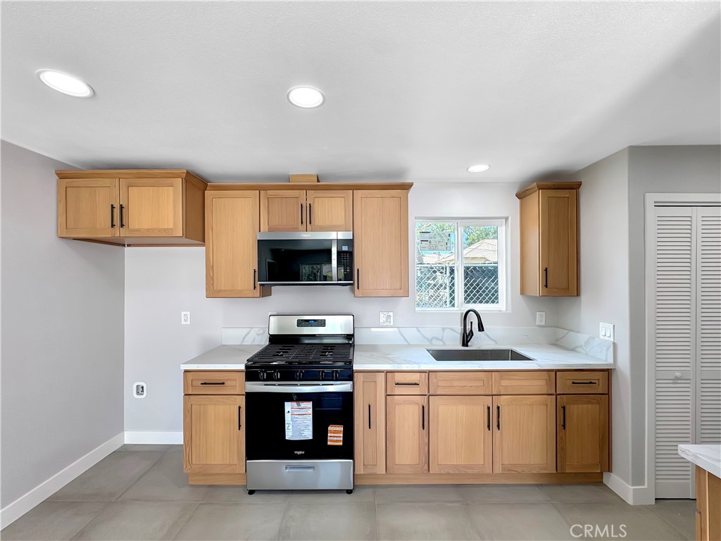 4187 Dwight Avenue Riverside, CA 92507 - Photo 27 of 43
