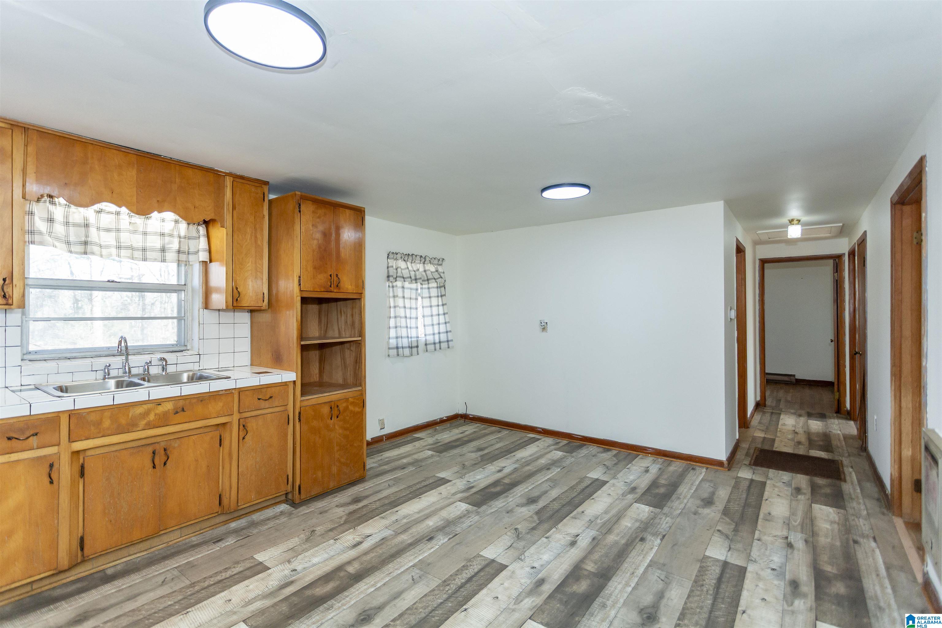 9333 Central Road Warrior, AL 35180 - Photo 8 of 40