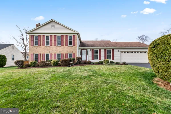 $849,900 | 9005 Penn Manor Court, Springfield, VA 22153