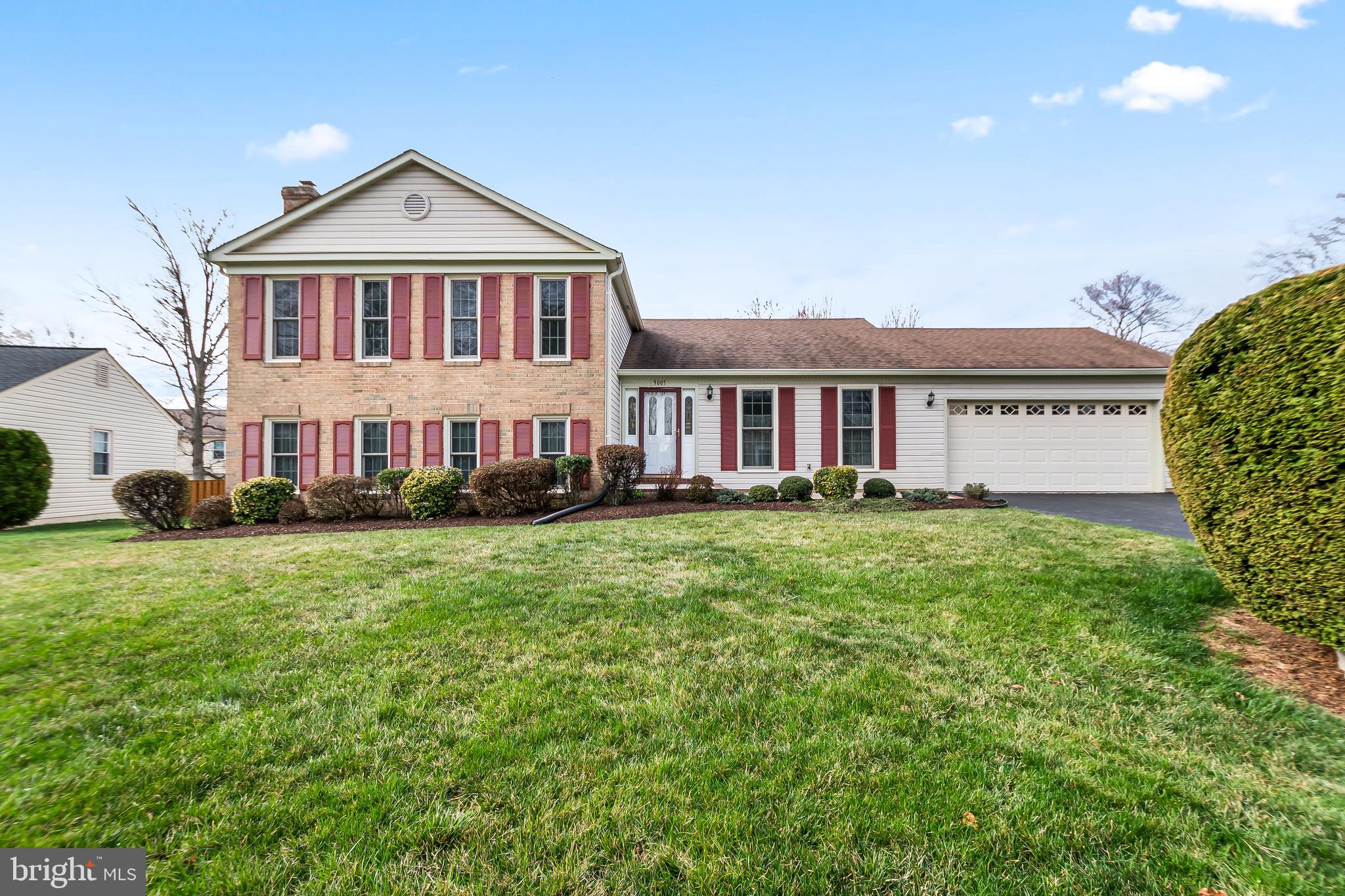 Lovely split level home on cul-de-sac