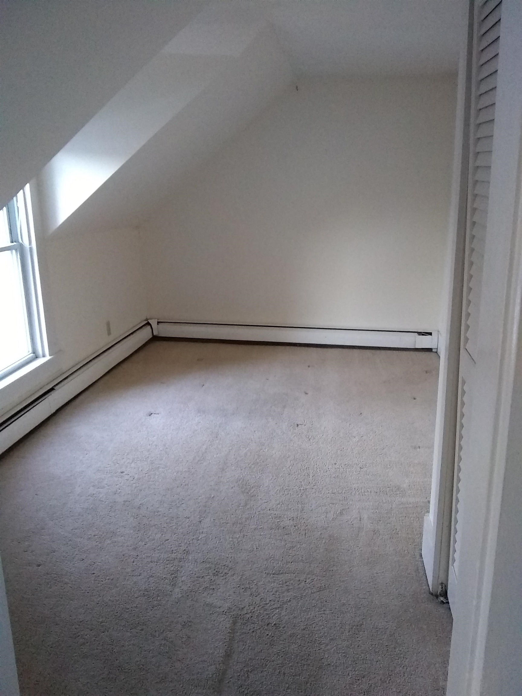 32 South Main Street, Unit 4 Chester, VT 05143 - Photo 5 of 6