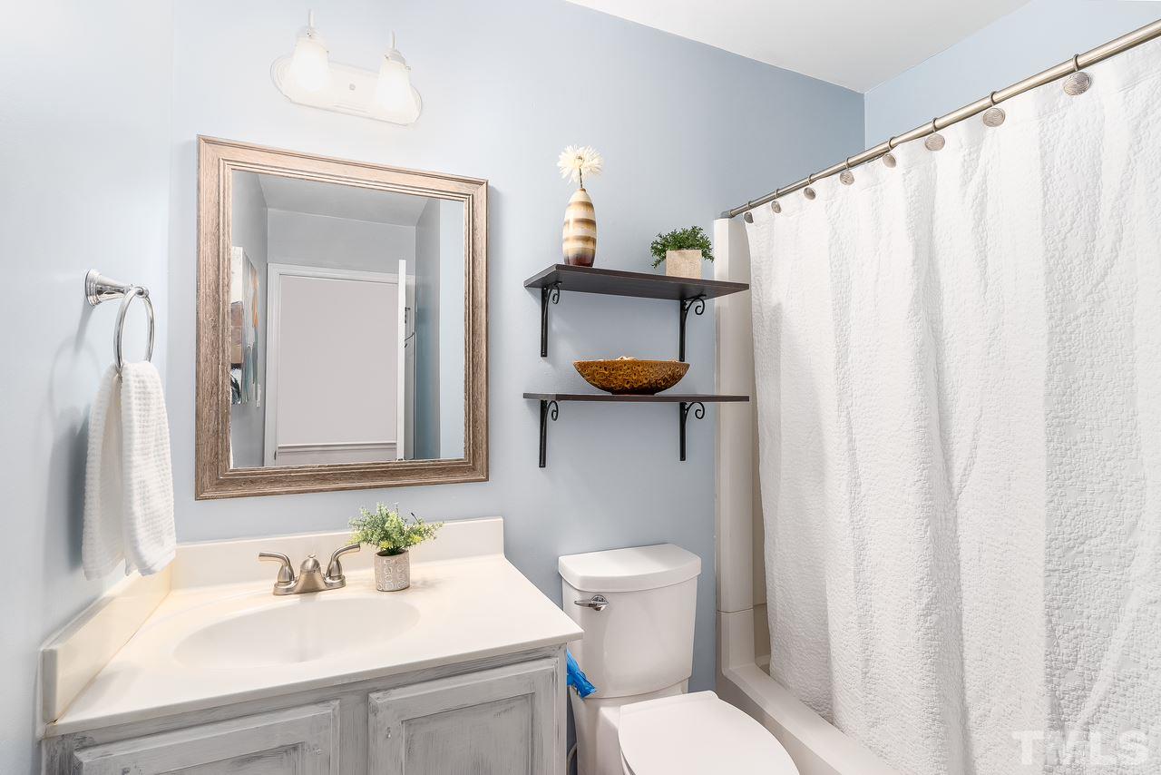 2412 Boothbay Court Raleigh, NC 27613 - Photo 8 of 14
