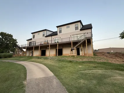 $635,000 | 111 Fairway Drive, Clarksville, TN 37043
