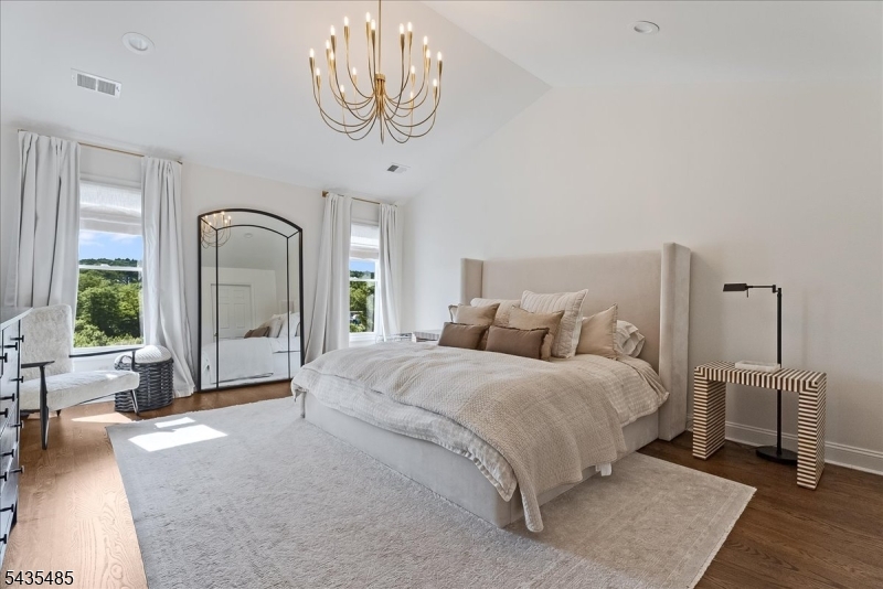 41 Chestnut Court Cedar Grove, NJ 07009 - Photo 10 of 18