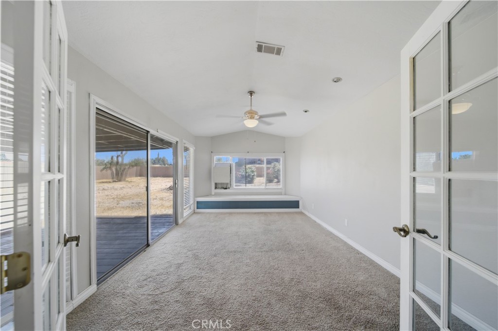 18405 Owatonna Road Apple Valley, CA 92307 - Photo 17 of 41