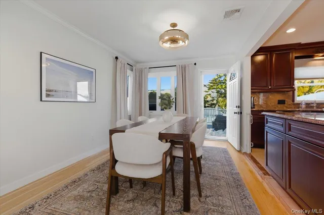 $999,990 | 285 East Shore Drive, Massapequa, NY 11758