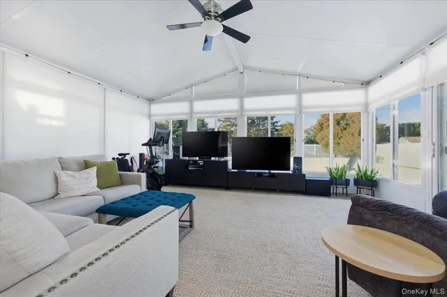 $999,990 | 285 East Shore Drive, Massapequa, NY 11758