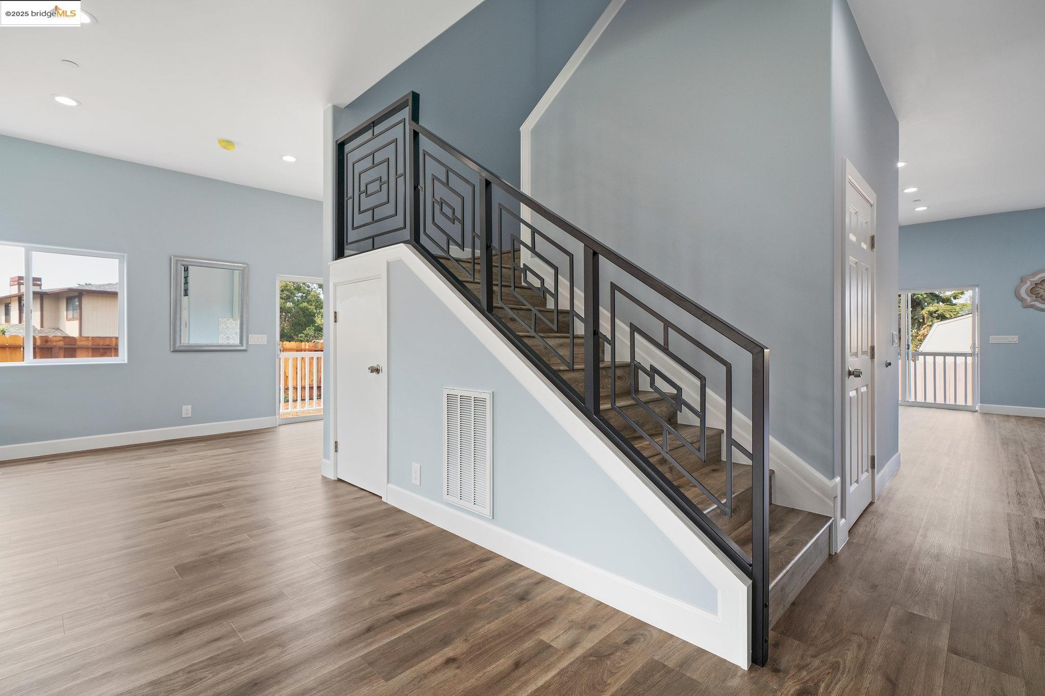 4511 Elmwood Road El Sobrante, CA 94803 - Photo 14 of 42 a view of an entryway with wooden floor