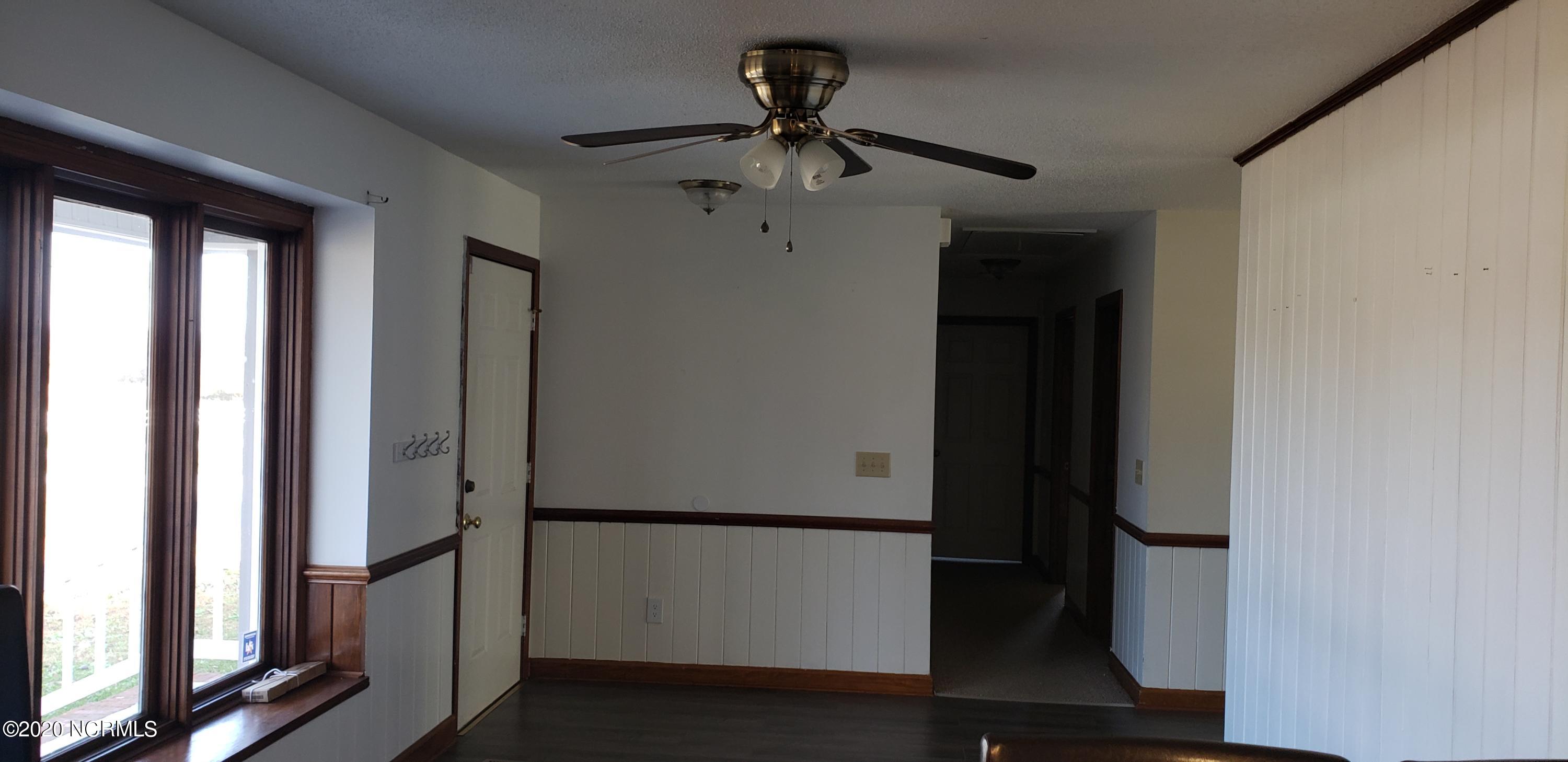 1850 Reedsford Road Clinton, NC 28328 - Photo 5 of 26 20201206_123714 (1)