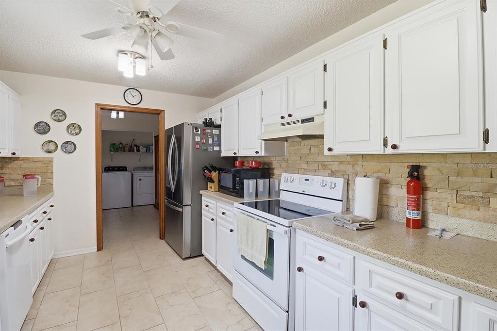 8049 Southwest 100th Street Road Ocala, FL 34481 - Photo 15 of 45