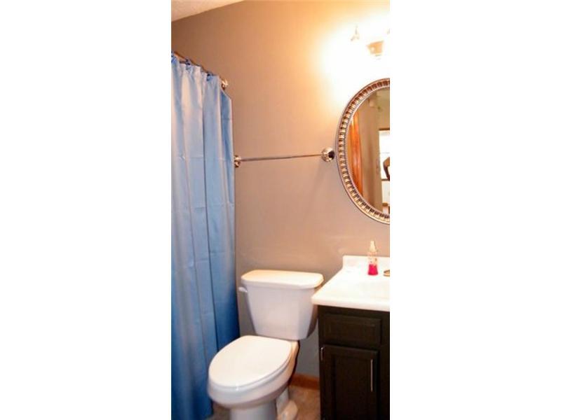 1061 Ina Circle Franklin, IN 46131 - Photo 13 of 18 Gallery Image 13