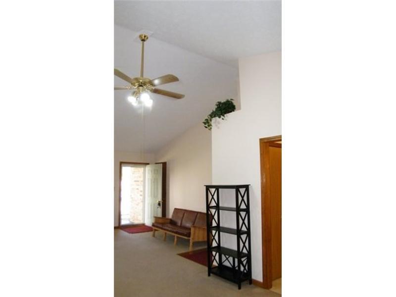 1061 Ina Circle Franklin, IN 46131 - Photo 3 of 18 Gallery Image 3
