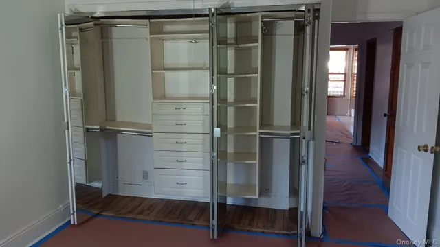 $2,000 | 1811 Wallace Avenue | Van Nest