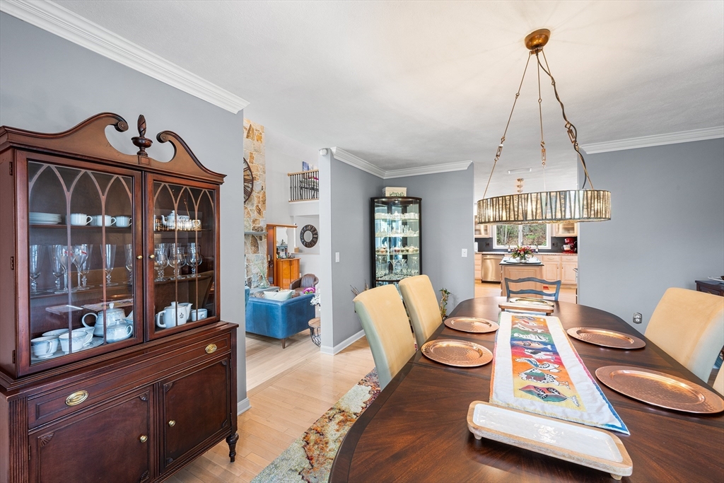 3 Choate Lane Ipswich, MA 01938 - Photo 14 of 39 a living room with furniture and a window