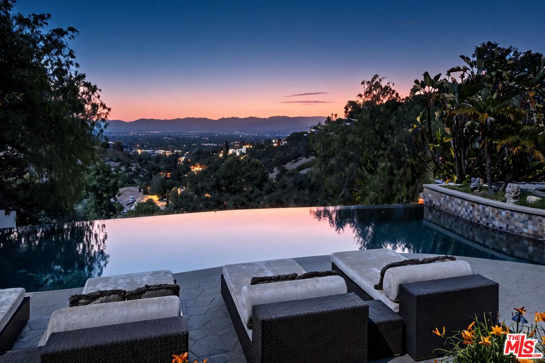 13947 Durham Road Beverly Hills, CA 90210 - Photo 46 of 46