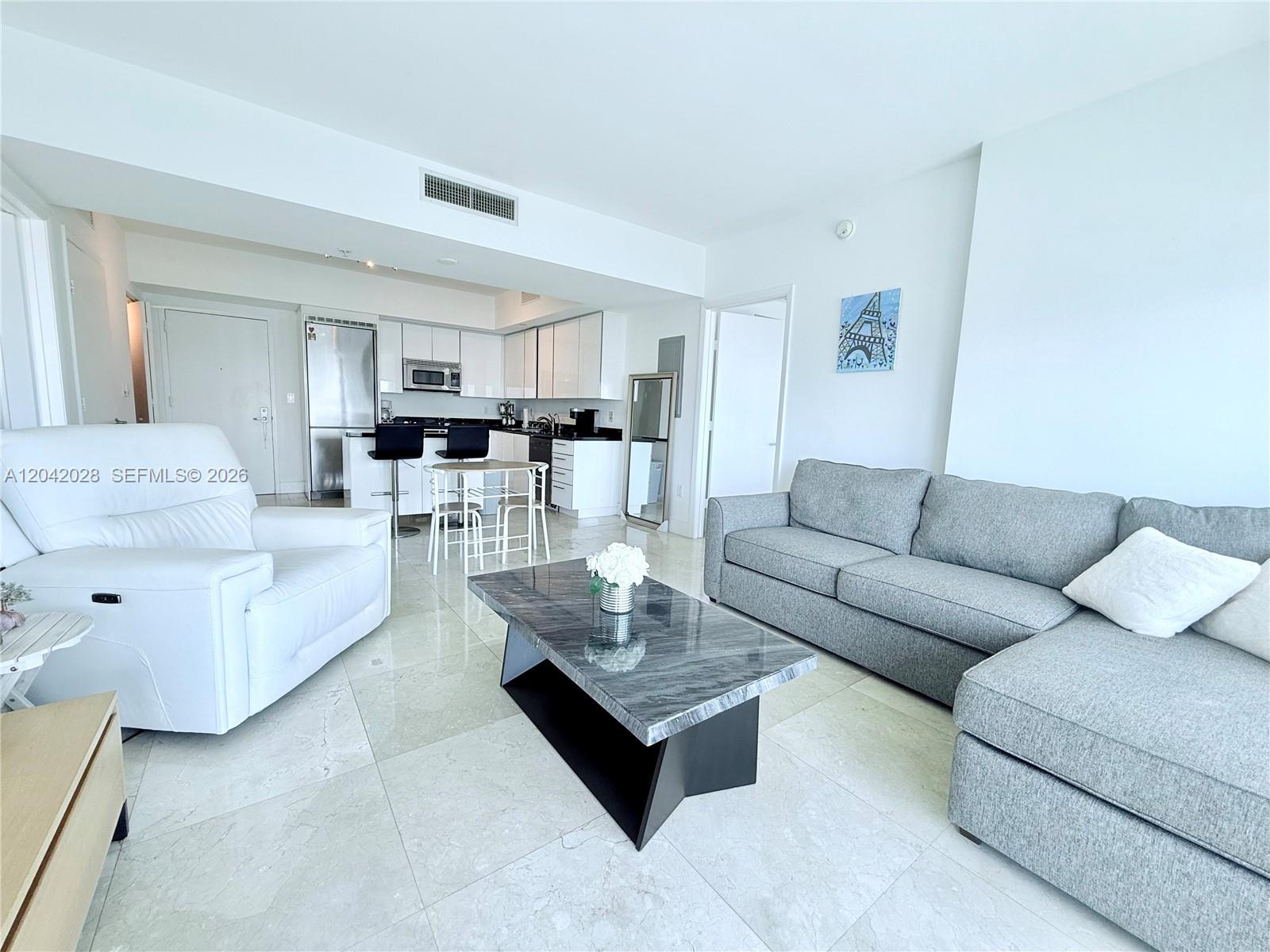 92 Southwest 3rd Street, Unit 4311 Miami, FL 33130 - Photo 17 of 54