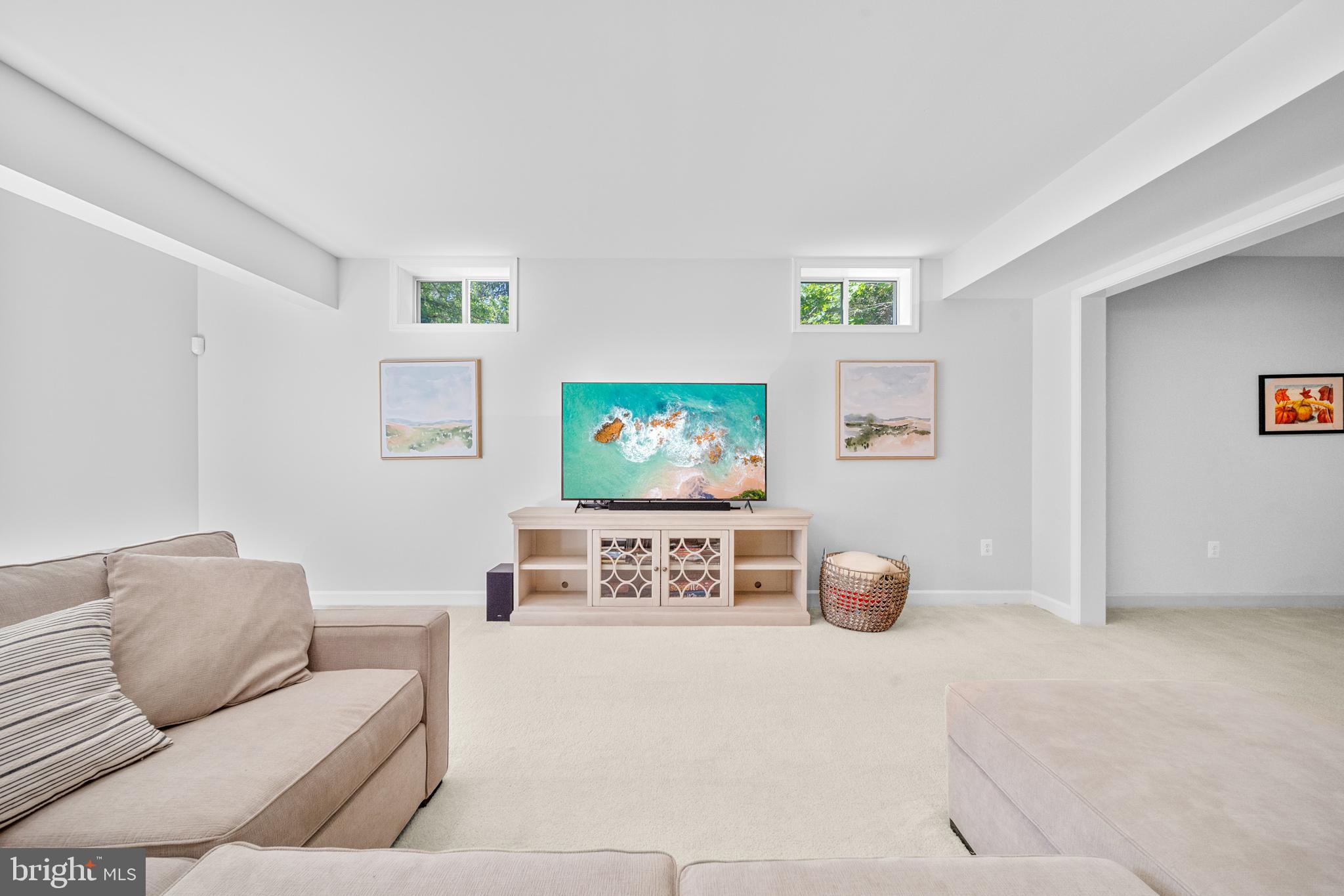 1639 Macon Street McLean, VA 22101 - Photo 64 of 86 a living room with furniture and a window