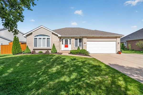 $439,900 | 16322 Celtic Circle, Manhattan, IL 60442