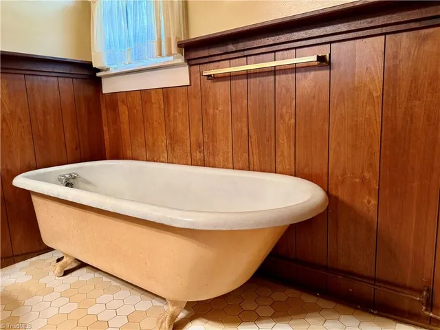 $440,000 | 1103 Rhodes Road, Lexington, NC 27292