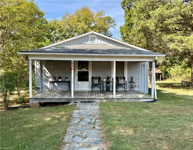 $440,000 | 1103 Rhodes Road, Lexington, NC 27292