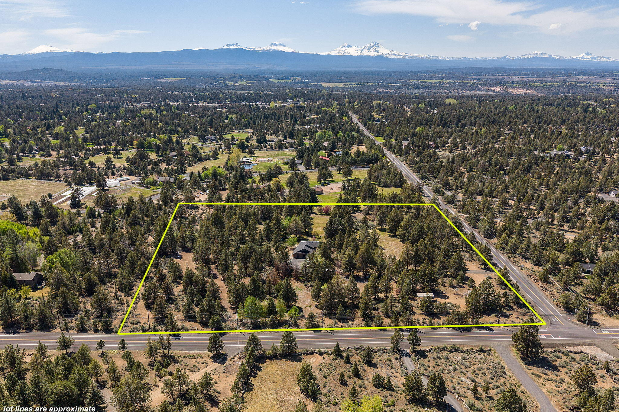 20475 Rogers Road Bend, OR 97703 - Photo 13 of 36 2025_05_08_20475_rogers_road-drone-2