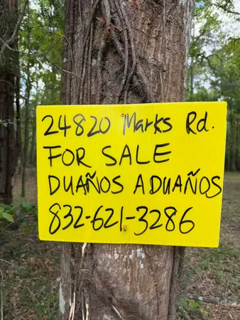 a sign that is on the wall