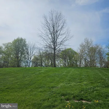 $2,400 | 74 Kyle Way, Trenton, NJ 08628