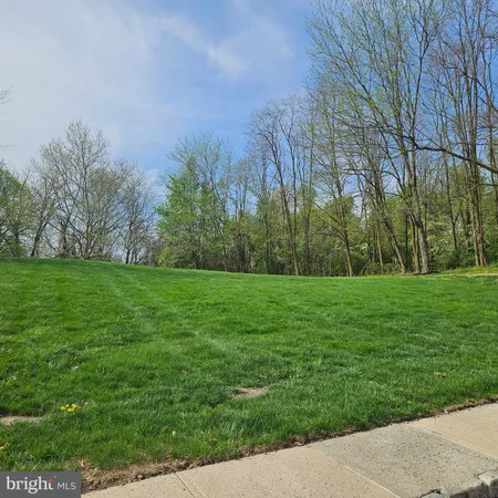 $2,400 | 74 Kyle Way, Trenton, NJ 08628