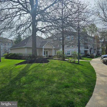 $2,400 | 74 Kyle Way, Trenton, NJ 08628