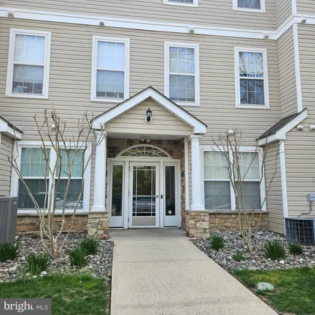 $2,400 | 74 Kyle Way, Trenton, NJ 08628