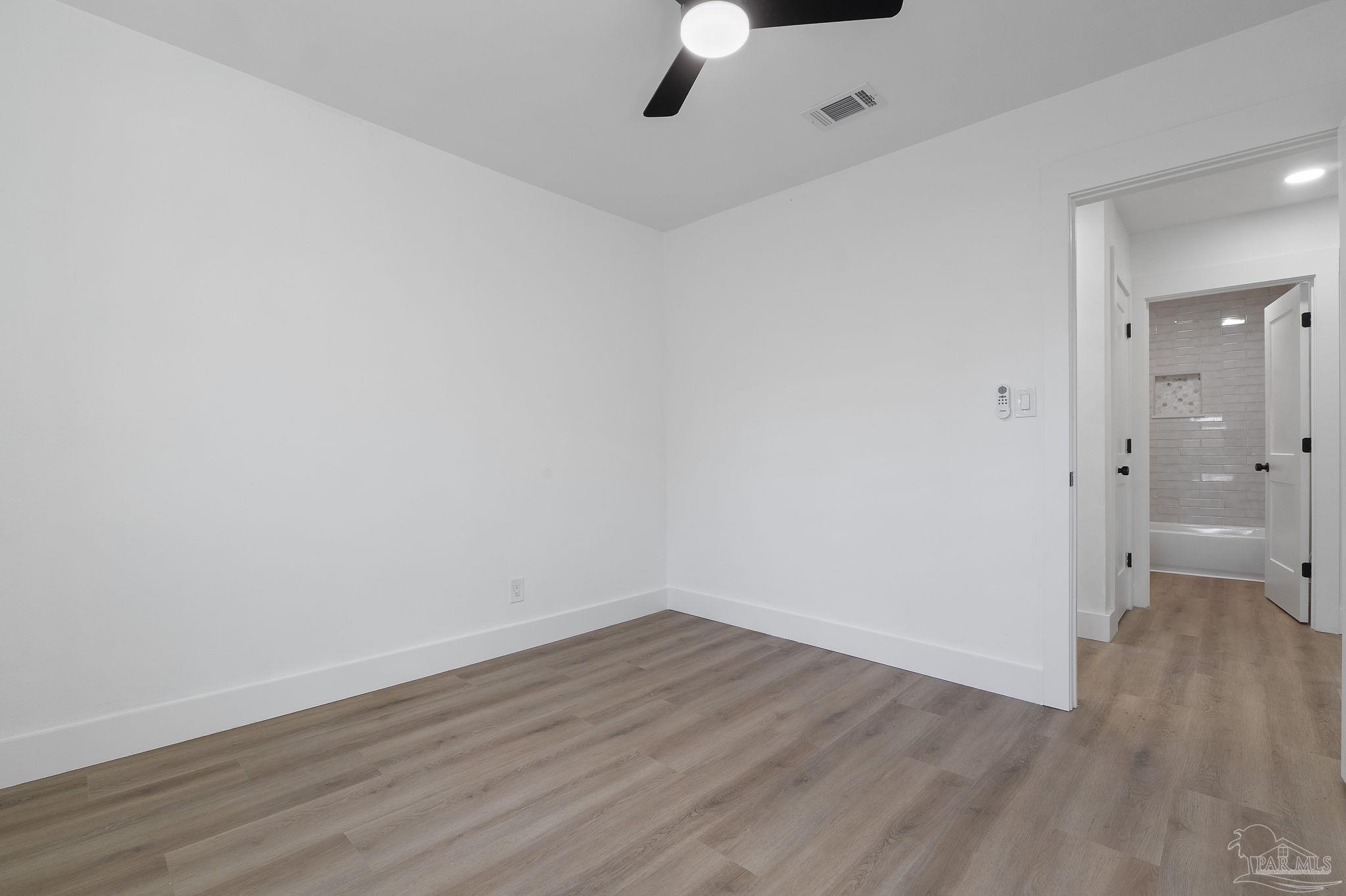 214 Southeast Kalash Road Pensacola, FL 32507 - Photo 16 of 51