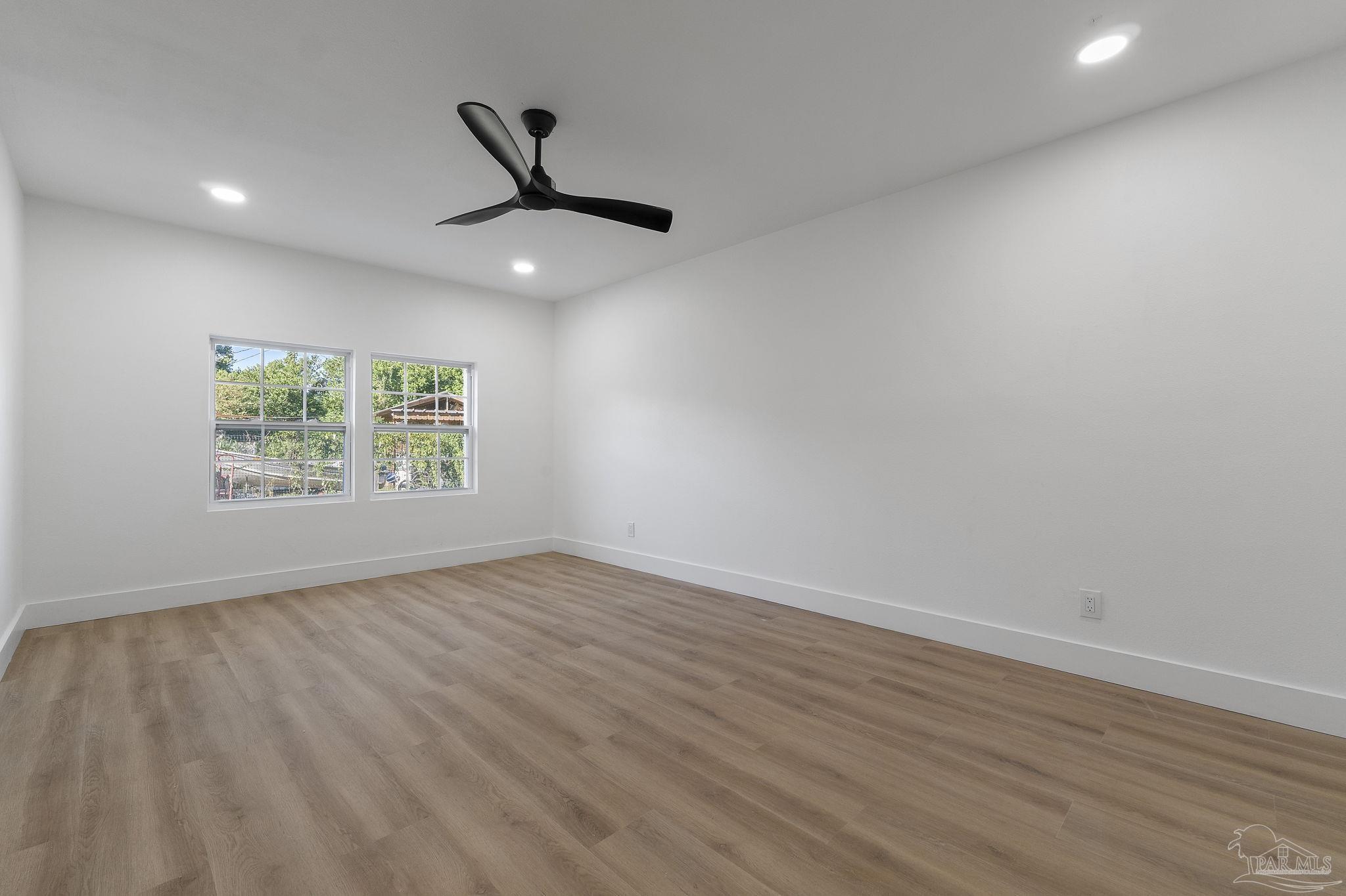 214 Southeast Kalash Road Pensacola, FL 32507 - Photo 27 of 51